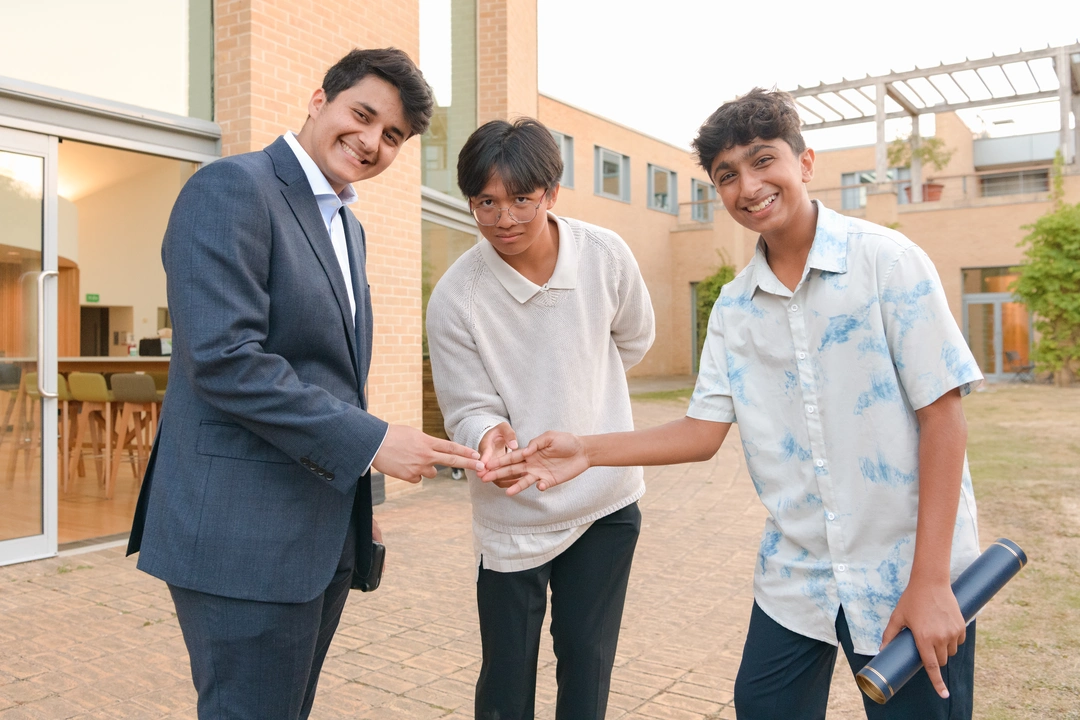 OxBright students celebrating passing the BMAT and UCAT exams.