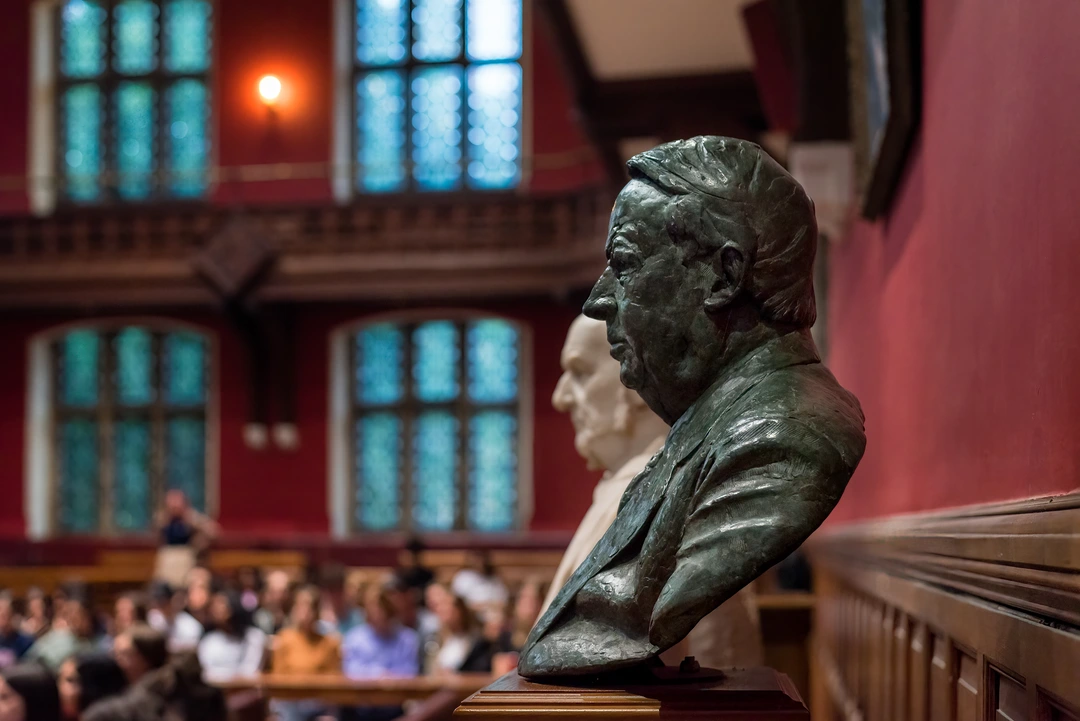 OxBright helps students to navigate the structure of a UK Law degree.