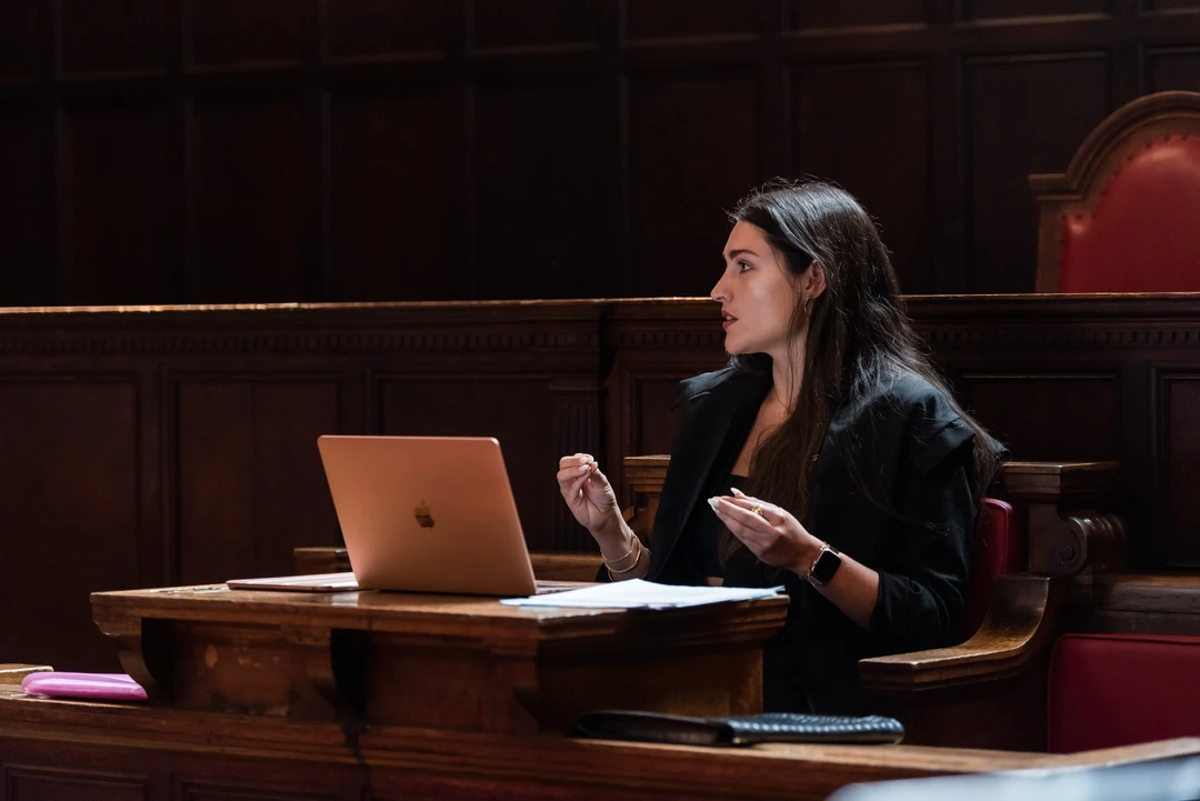 OxBright student gaining legal experience in a law court.