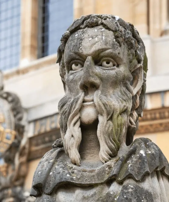 An Emperor's Head statue at the Sheldonian Theatre.