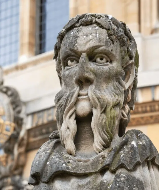 university-report An Emperor's Head statue at the Sheldonian Theatre.